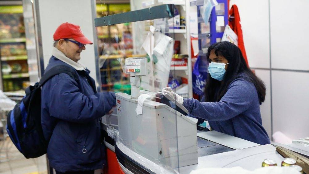Coronavirus : gants en cuir antibactériens ont été développés par des chercheurs hongrois